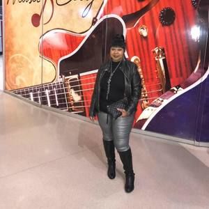 Meet your Posher, Libby